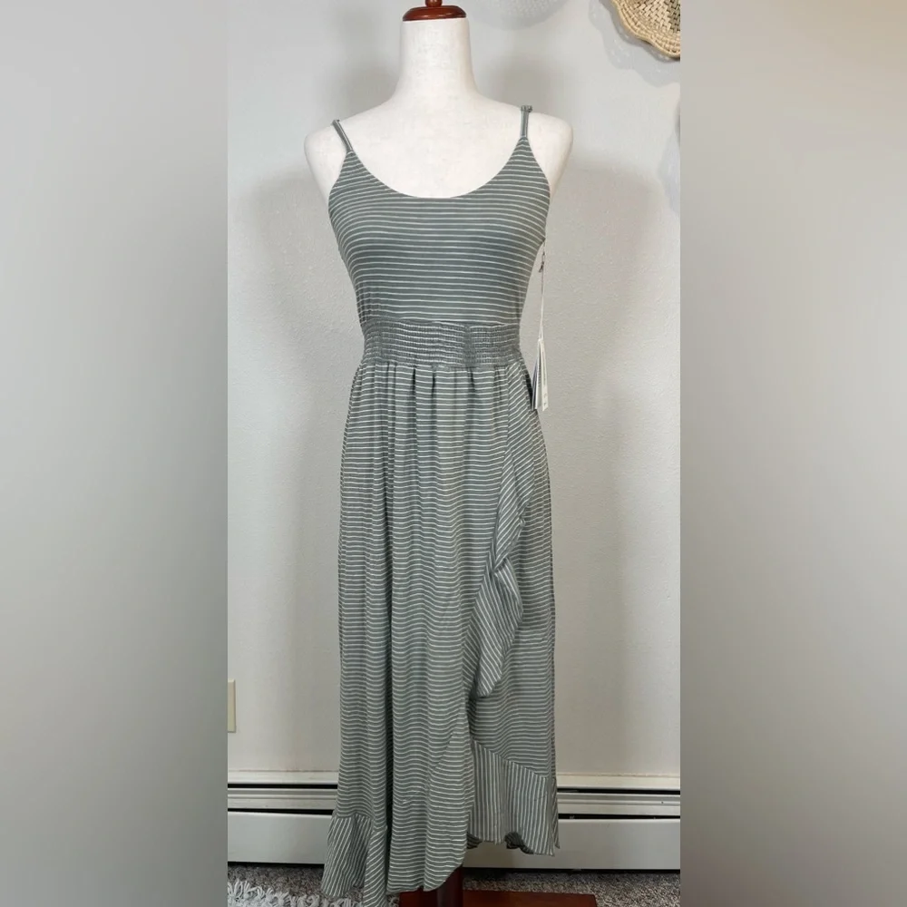 NWT’s Carve Designs Moss Bayside Striped Strappy Faux Wrap Dress, Size S/M - Picture 2 of 16